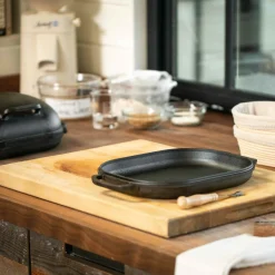 Challenger Breadware Challenger Cast Iron Bread Pan New