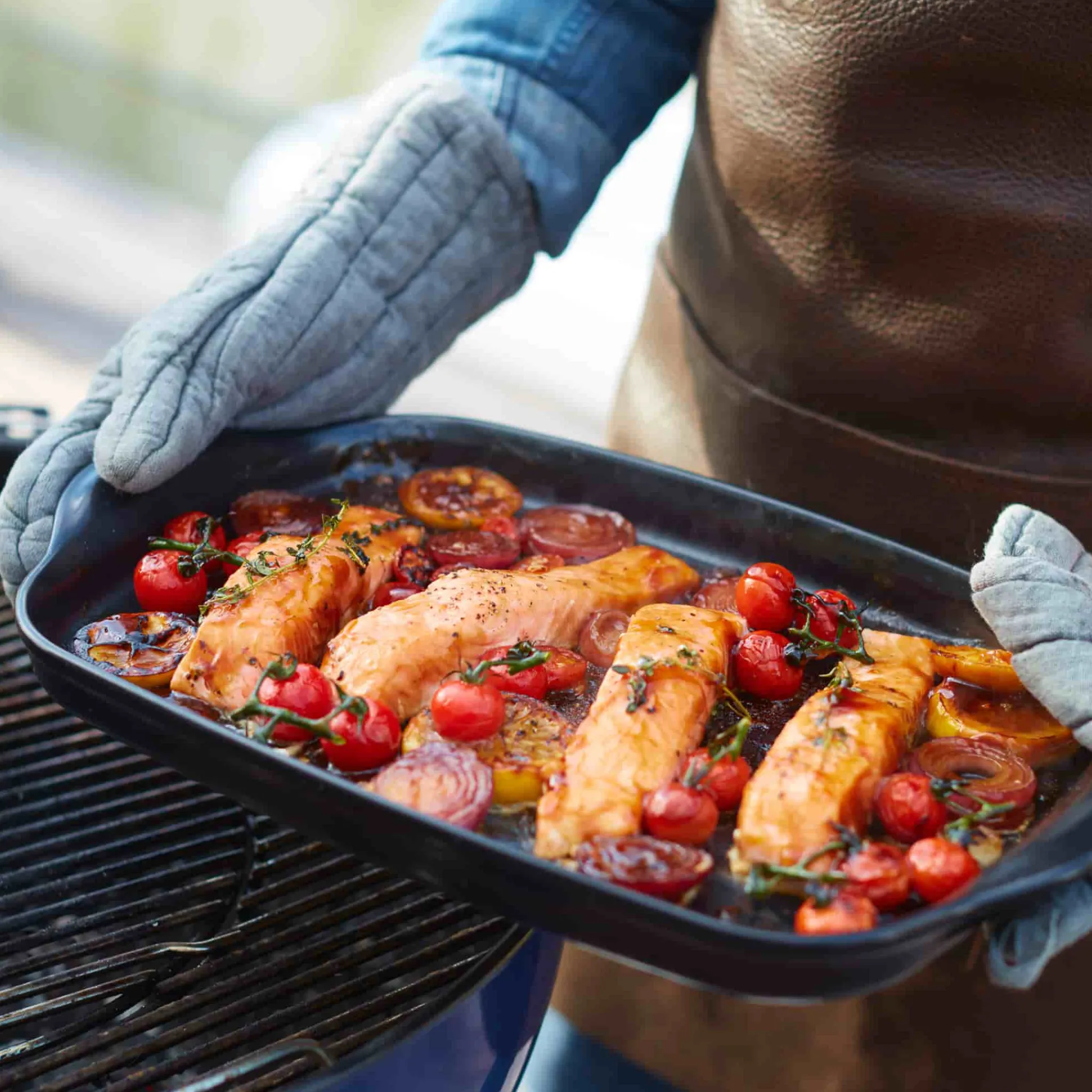 Emile Henry Limited Edition Black BBQ Grill Dish, 42.5x27.5cm Hot