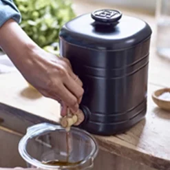 Emile Henry Vinaigrier, 2 litre Sale