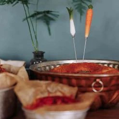 Wildlife Garden Handcarved Leek Design Cake and Vegetable Tester Hot