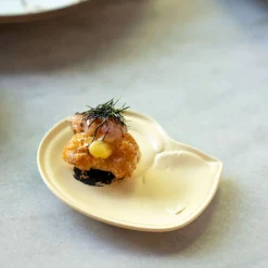 Kiji Stoneware & Ceramics Ivory Cat Japanese Small Plate, 11cm Hot