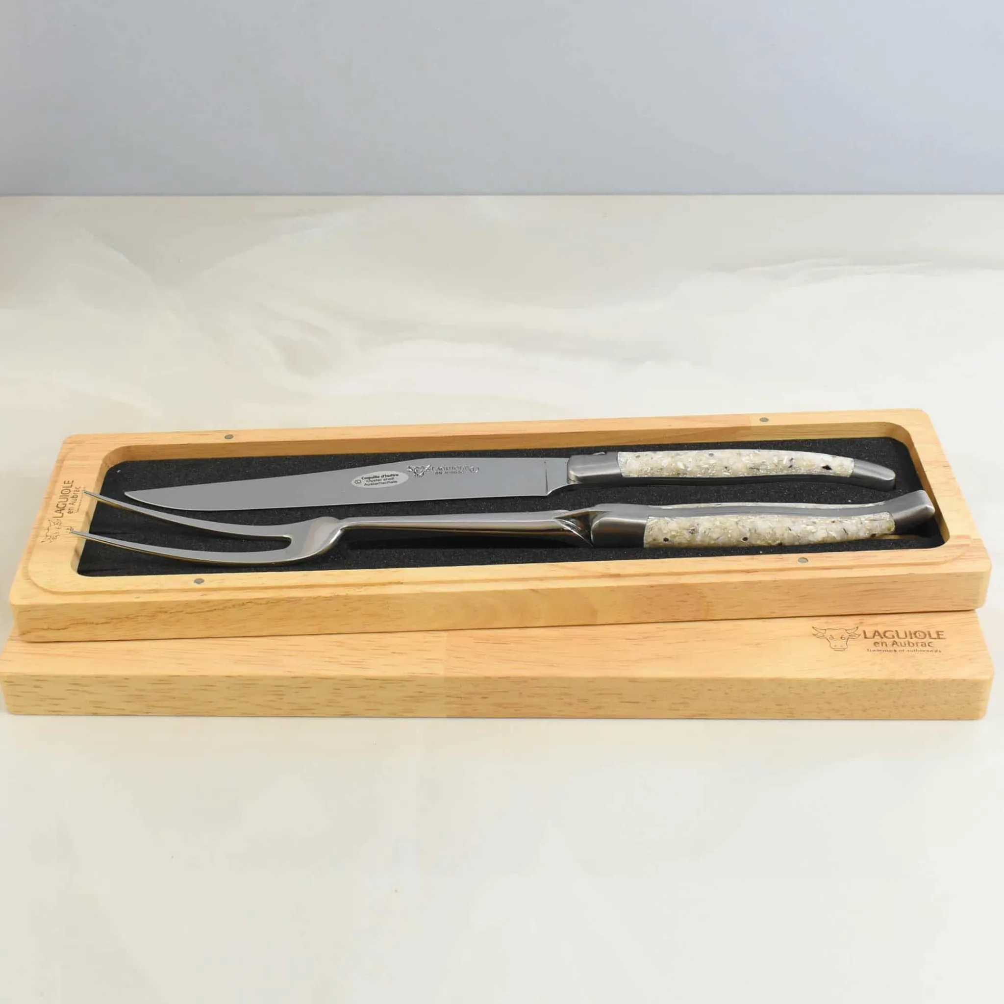 Laguiole en Aubrac Oyster Shell Handle Carving Set Clearance